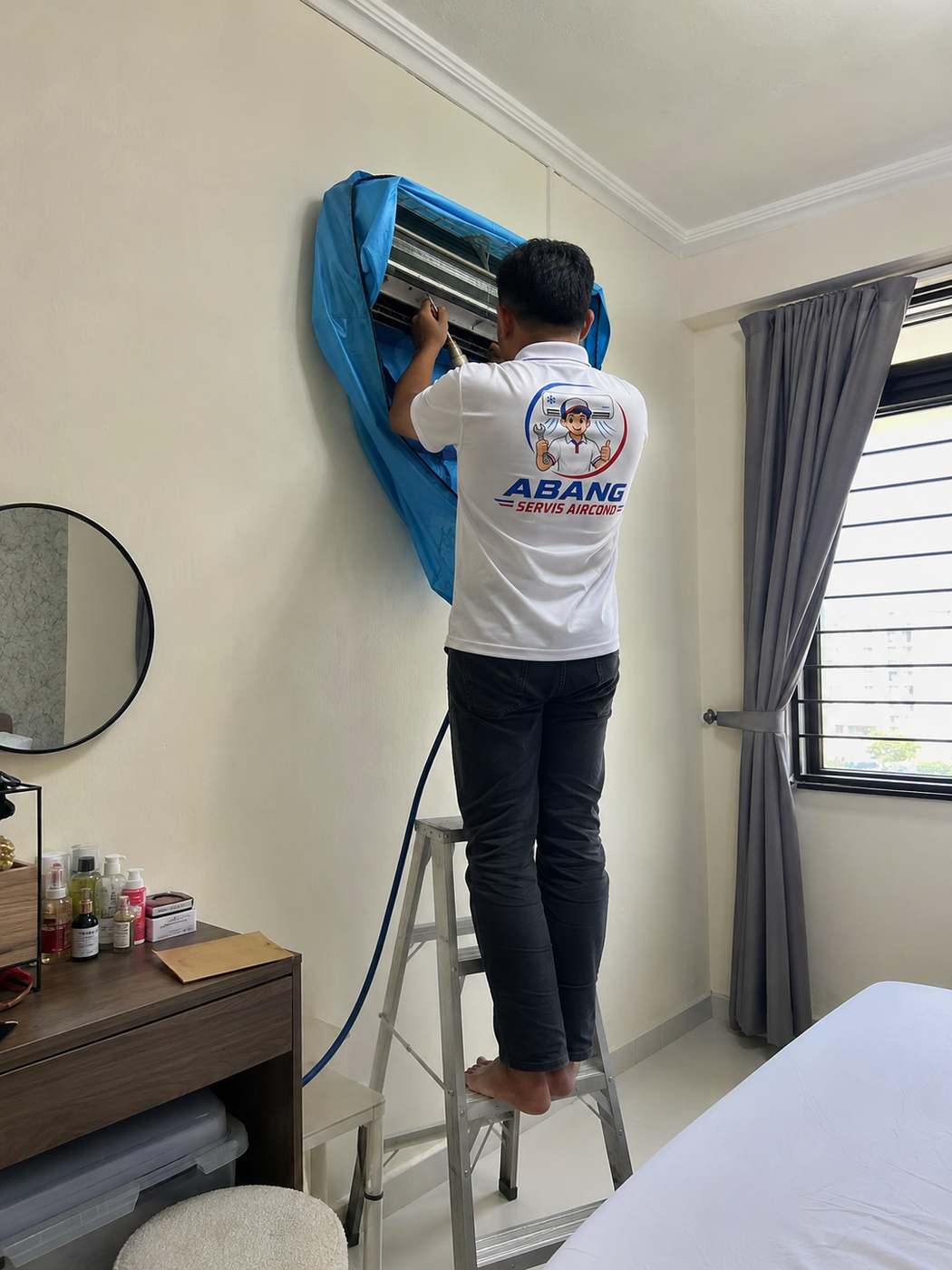 Cuci kimia aircond bilik tidur di Cheras oleh Abang Servis Aircond