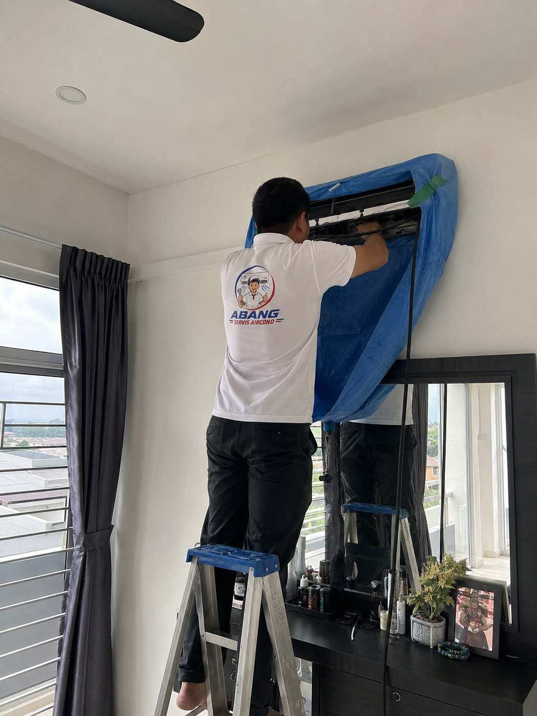 Chemical wash aircond di apartmen oleh Abang Servis Aircond