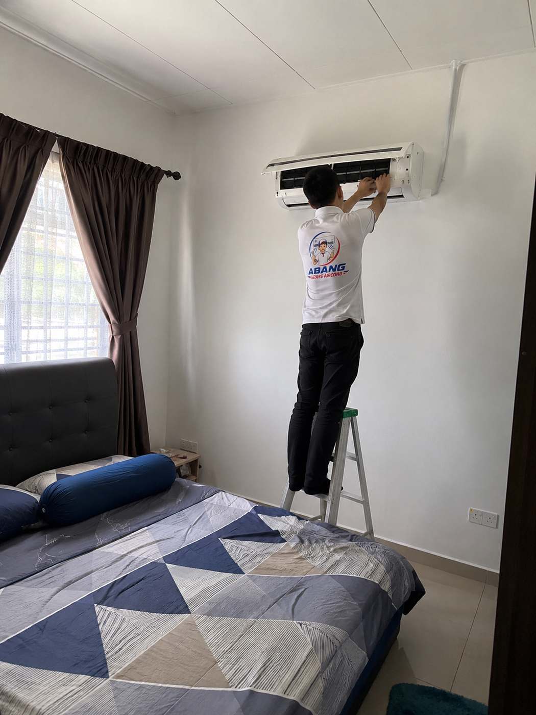 Servis aircond bilik tidur di Cheras oleh Abang Servis Aircond