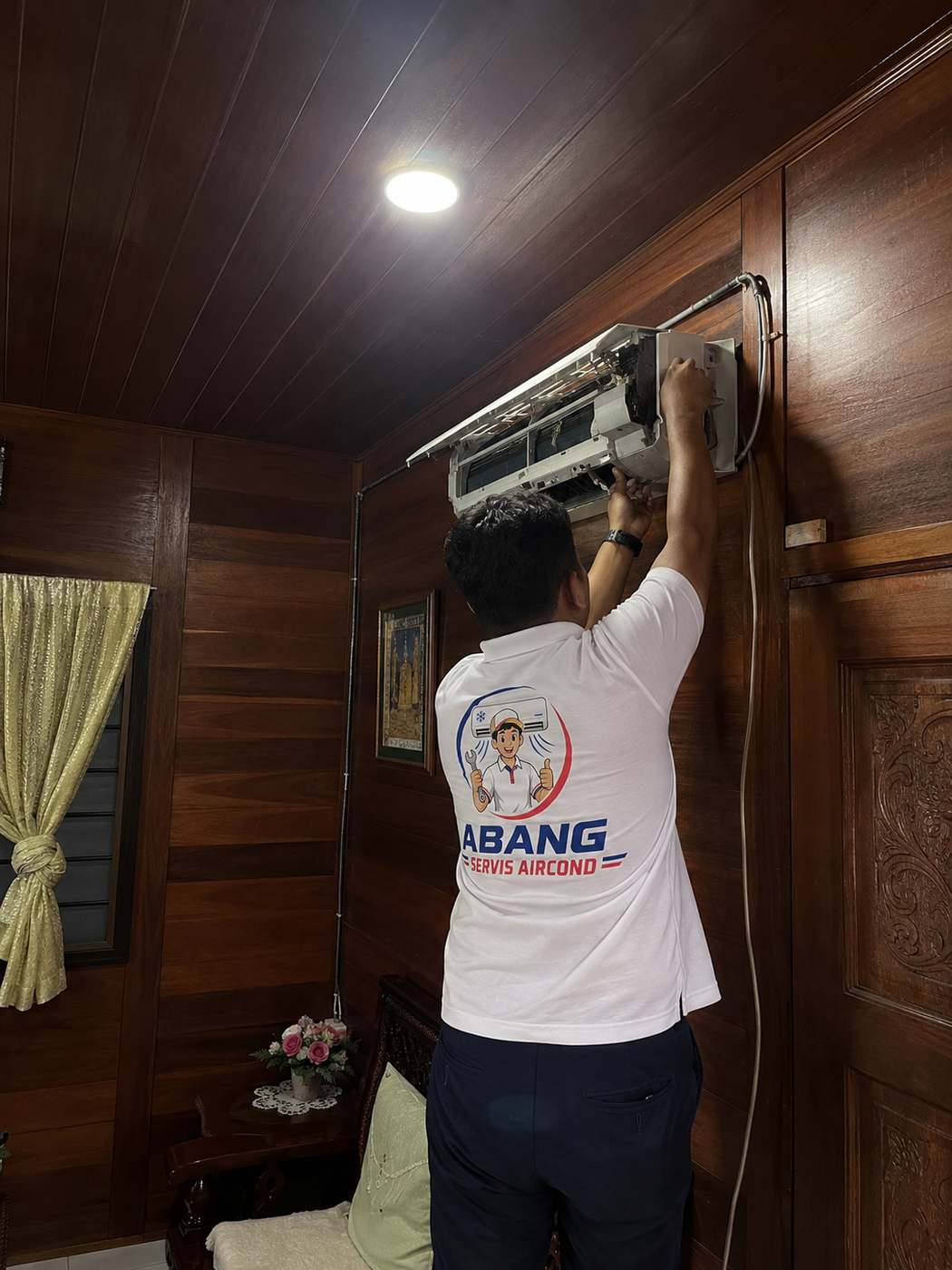 Servis aircond rumah kayu di Klang oleh Abang Servis Aircond